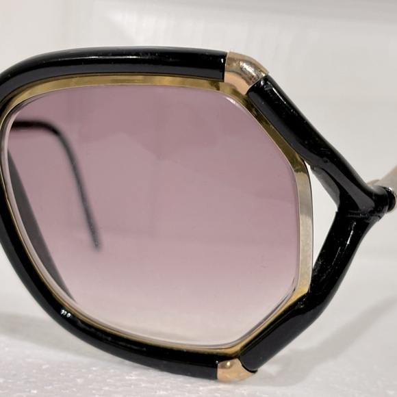 Vintage Ted Lapidus / Brigette Bardot style/ Black with gold rim oversize frame - Picture 7 of 13